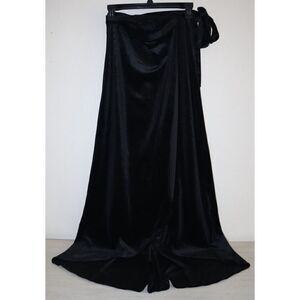 Buckle 166806040 Women's Sz Medium Black Solid Daytrip Velvet Wrap Skirt